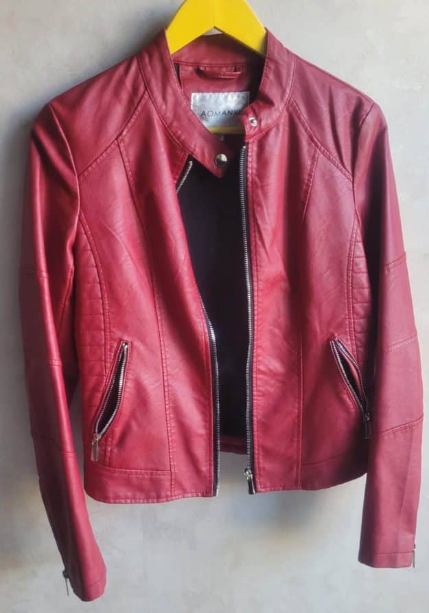 Veste en simili cuir rouge